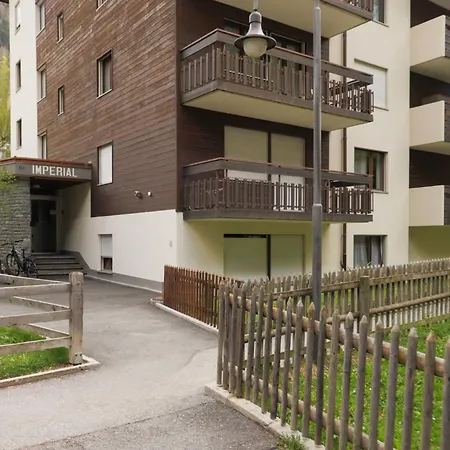 Imperial-10 By Interhome