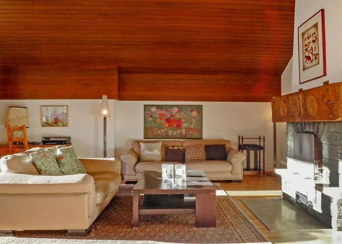 Imperial-10 By Interhome